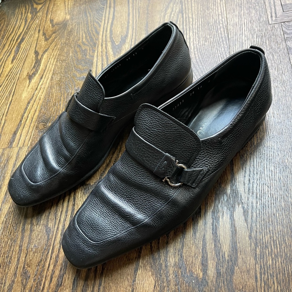 Mens Salvatore Ferragamo black leather loafers